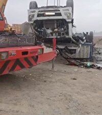 یک کشته در واژگونی تریلی در پایانه مرزی ماهیرود شهرستان سربیشه