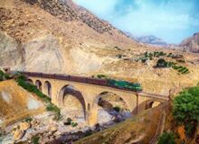 حمل و بارگیری بیش از ۱۷ هزار تن کالا در راه آهن زاگرس