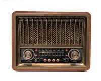 نگاهی به چند برنامه رادیویی