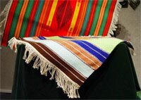 نمایشگاه آثار هنری و صنایع دستی توانخواهان در قزوین