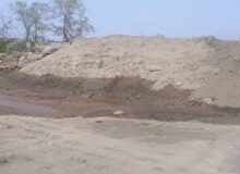 کشف دپوی بیش از ۲۰۰ تن ماسه دریایی بدون مجوز در رشت