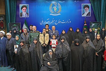 حزبالله در برابر جبهه تاریکی و شیطان هرگز تسلیم نمیشود