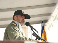 قدرت بازدارندگی نظام مرهون اتصال ولایت و امت است