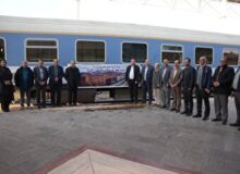 صوت قطار گردشگری در ایستگاه راه آهن راین به صدا در آمد