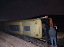 واژگونی اتوبوس با ۱۰ مصدوم در کمربندی شرقی کرمانشاه