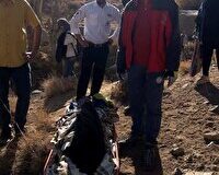 نجات طبیعت‌گرد ۲۸ ساله از دره گزرین مهریز