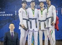 نشان برنز جهان بر گردن تکواندوکار فارسی